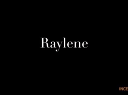 Raylene Là Cô Bé Kinky, Người Thích Chơi Với Âm Hộ Mềm Mại Của Cô Ấy Trên Sân Khấu.