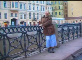 Những Người Đồng Tính Nữ Nga Đang Làm Việc Nhiều Hơn Là Chỉ Giặt Giày.